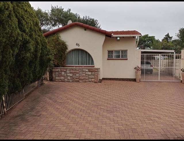 3 BEDROOM HOUSE FOR SALE IN EDEN GLEN